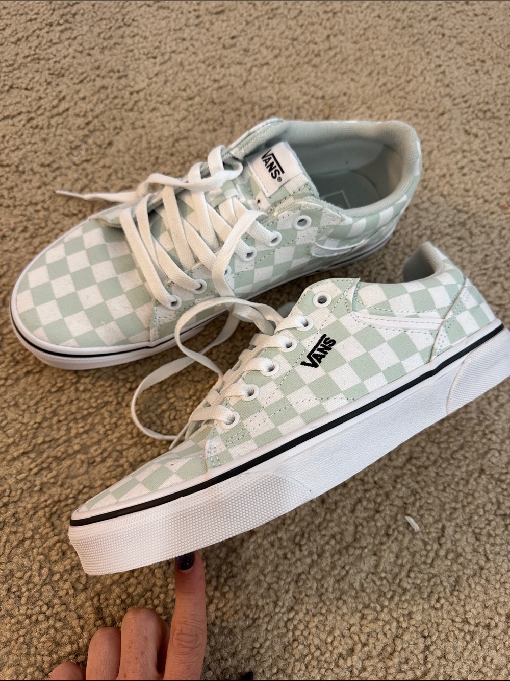 VANS checker sneaker sz women’s 8 NWOT